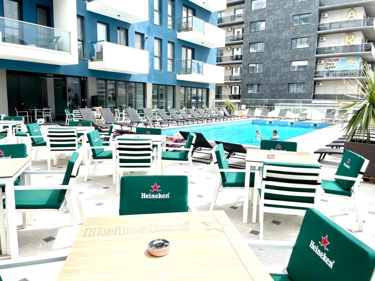 Dominic 2 Beds 1 Sofa Parking Pool Apartament By Alezzi Nord10 Apartment Năvodari Екстериор снимка