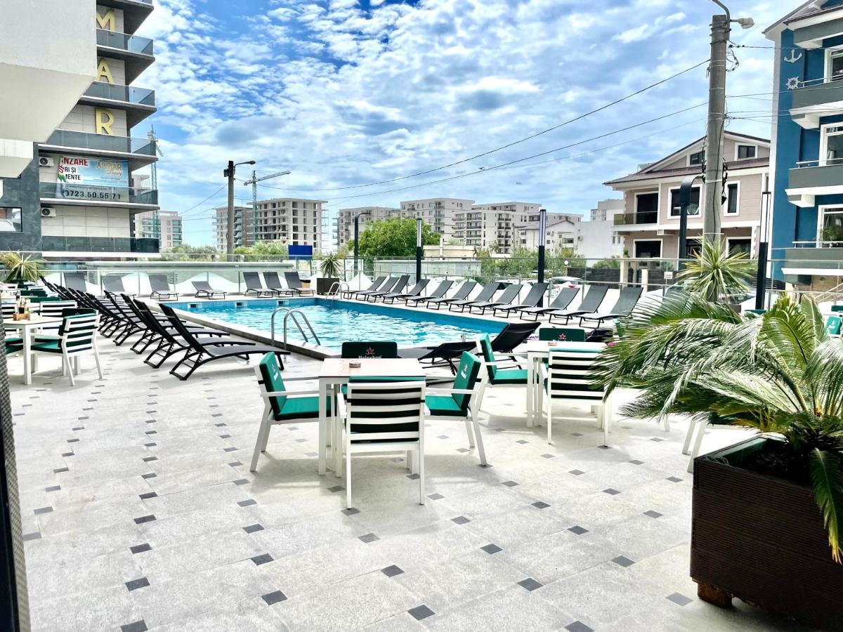 Dominic 2 Beds 1 Sofa Parking Pool Apartament By Alezzi Nord10 Apartment Năvodari Екстериор снимка